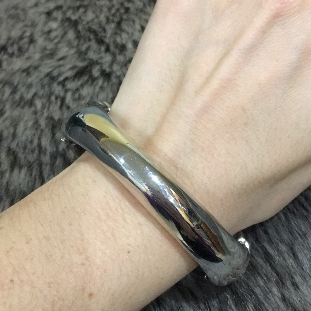 🖤Stainless Steel Crystal Bangle🖤 - Picture 3 of 3